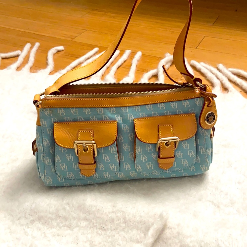 Dooney & Bourke barrel bag